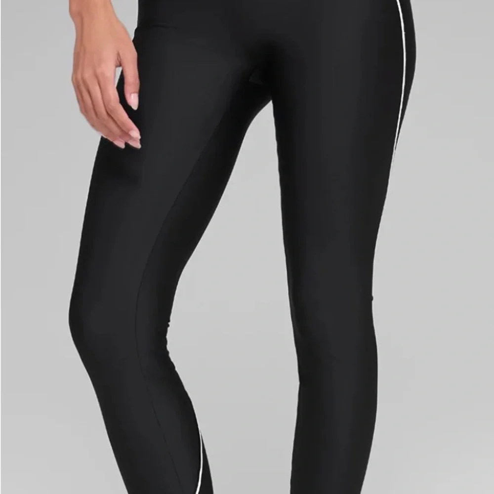 Alo Yoga Airlift High-Waist Haven Leggings size Medium NWT!!